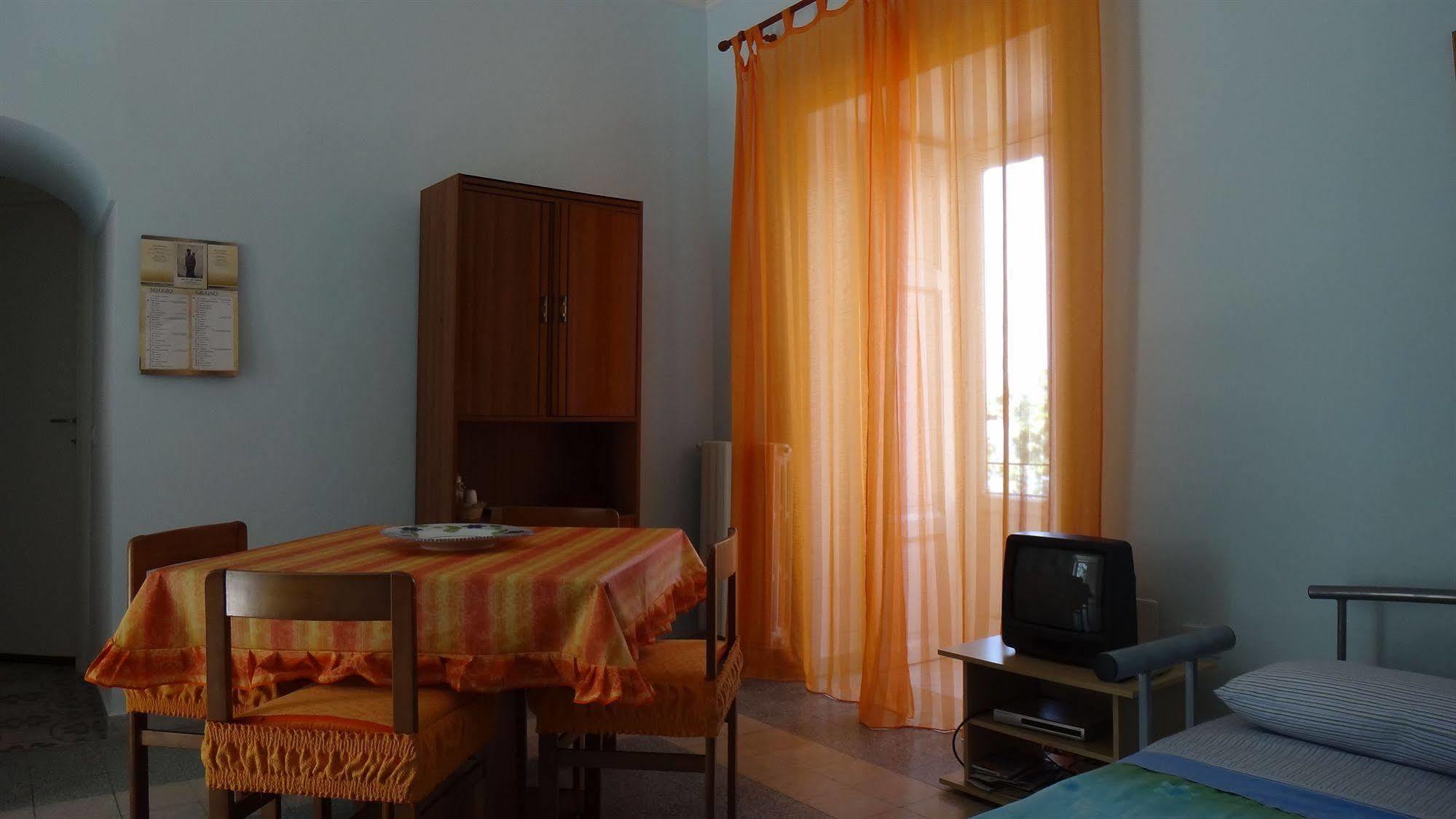 מטה B&B Relax מראה חיצוני תמונה